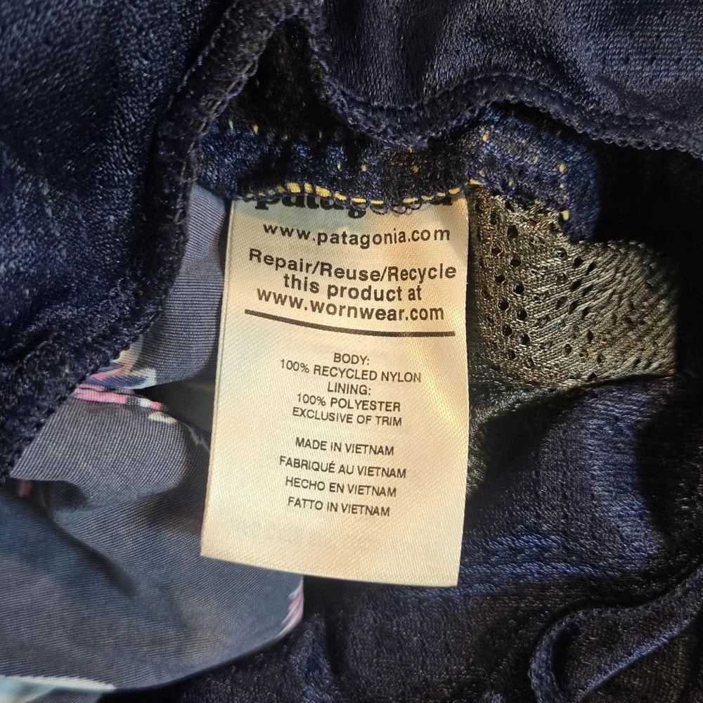 Patagonia Baggies Shorts Youth XL Blue, Yellow  Lined Swim Trunks Melon‎ Print